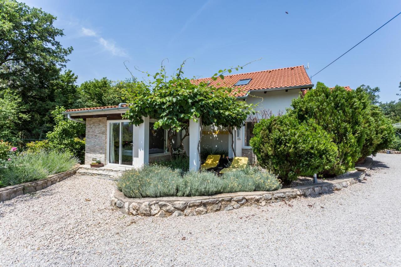 Molnar Resort Apartment Ljiljana Brzac Exteriör bild