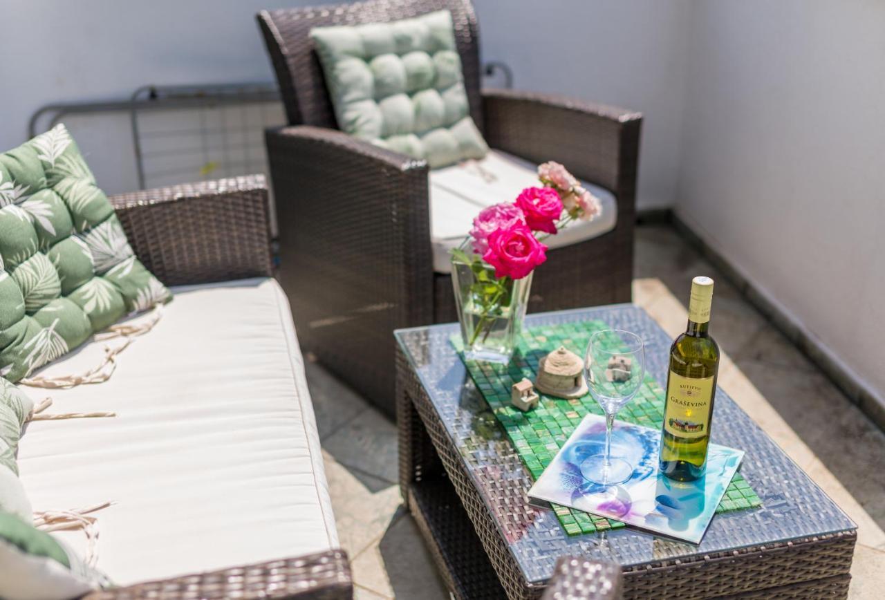 Molnar Resort Apartment Ljiljana Brzac Exteriör bild